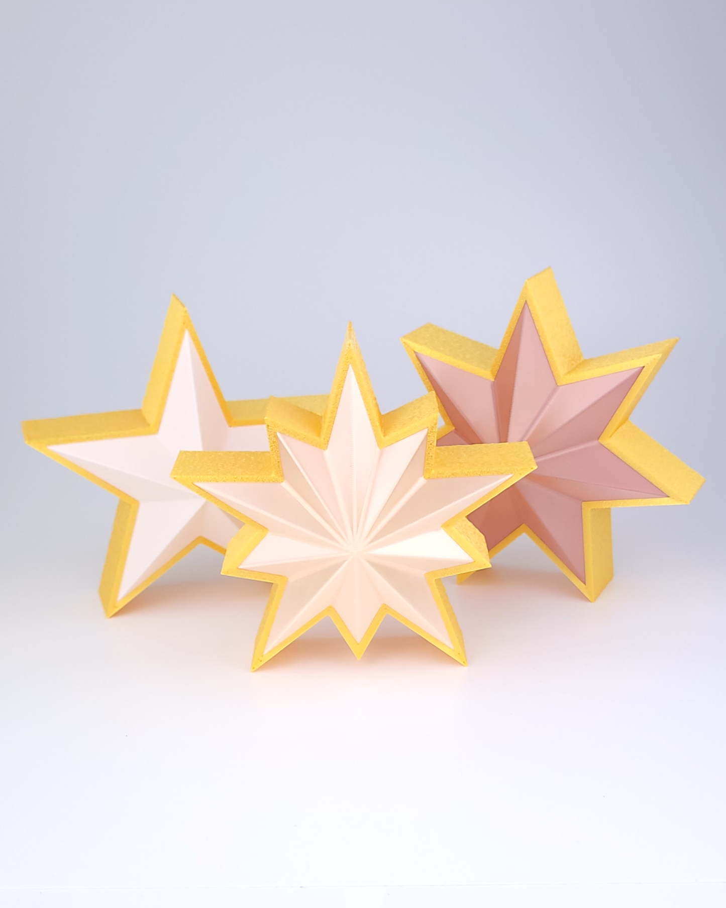 Beleuchteter Stern Seidig Gelbgold in 3 Formen (Farbkombinationen möglich)