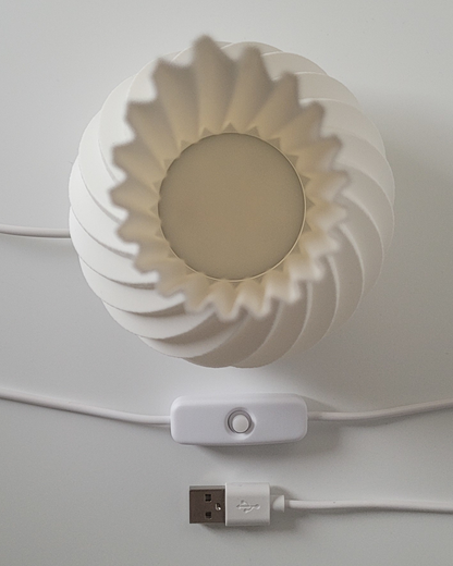 Beleuchtete Vase SOPHIE kabelgebunden USB
