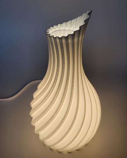 Beleuchtete Vase SOPHIE kabelgebunden USB